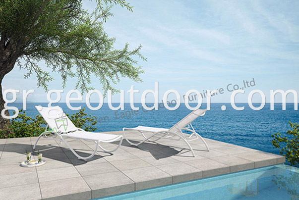 Outdoor Aluminium White Lounge Chair